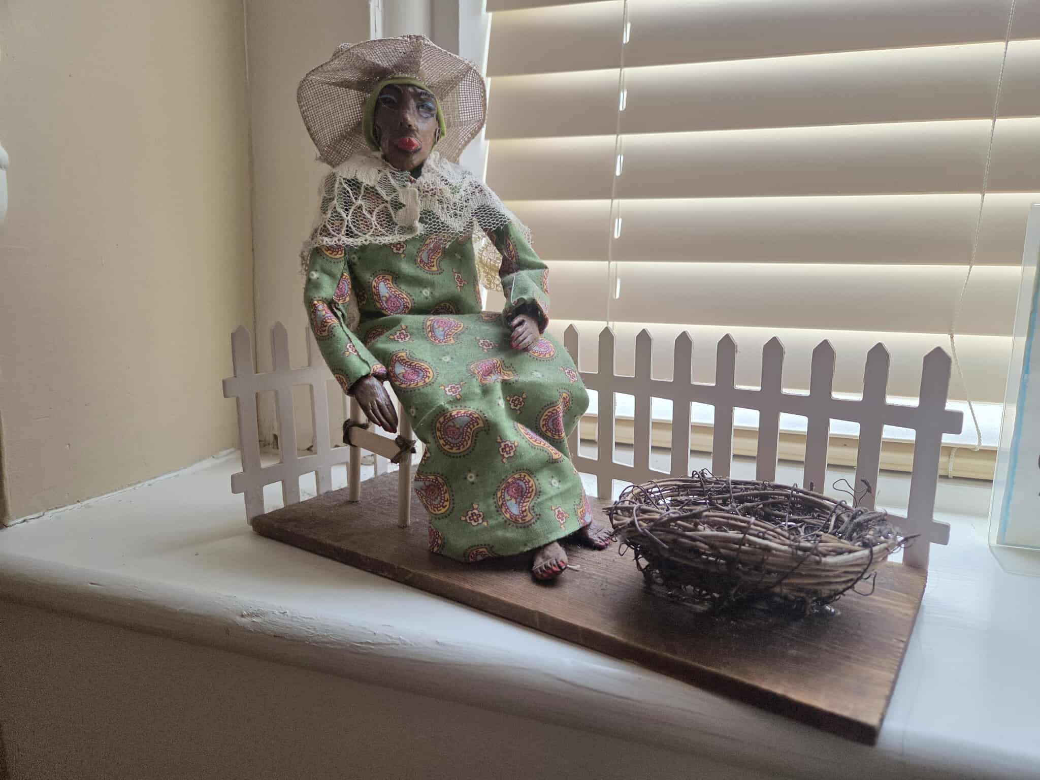 Mug of Sisterly Love art of two hands holding a mug